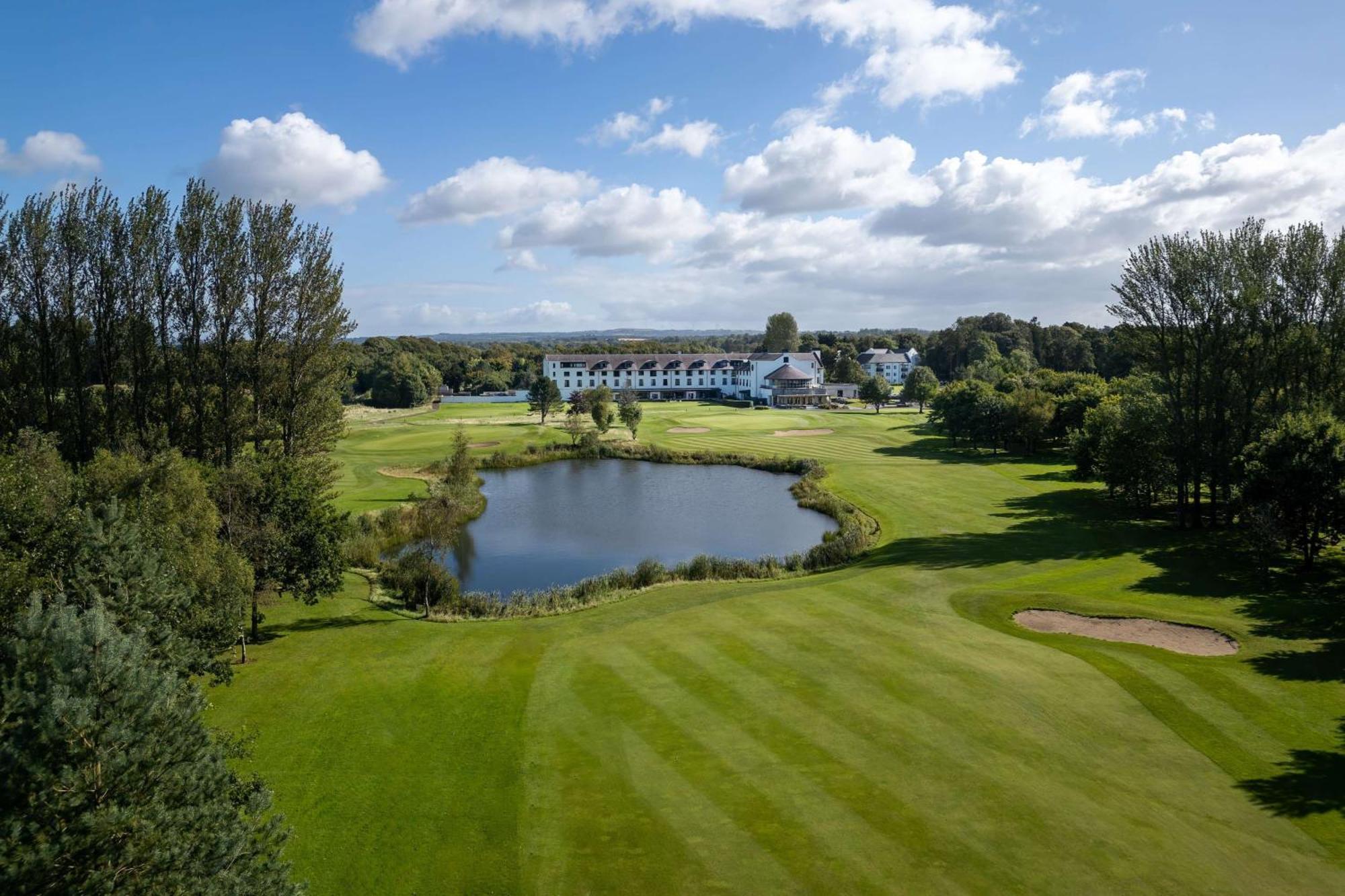 Doubletree By Hilton Belfast Templepatrick Hotel Exterior foto